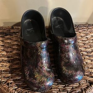 Dansko nursing shoes